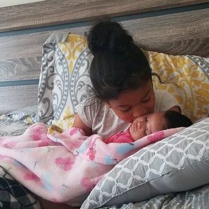 Meet your Posher, Gregory